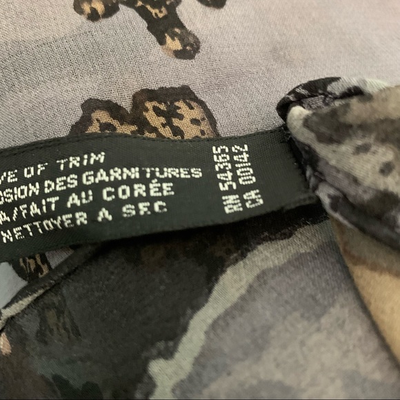 Peter Nygard VERY Large Silk Scarf Sarong Sized - 36” by 72” - Picture 10 of 12